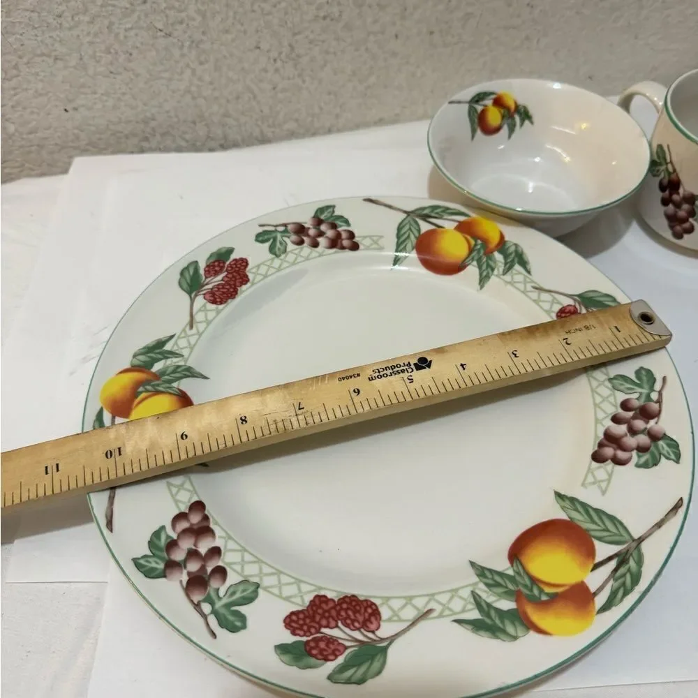 Citation Garden Trellis 4 Piece Place Setting Fruit Lattice